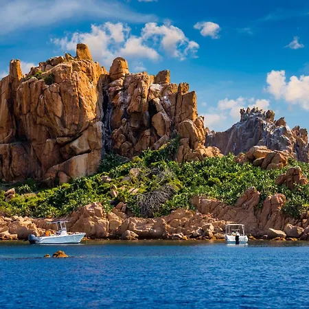 Le Corti Sarde 102 דירה *